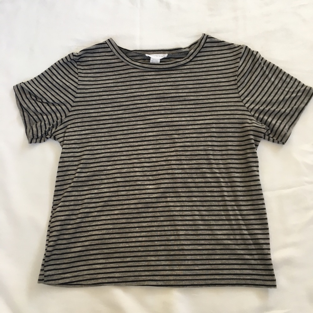 Grey and black striped tee